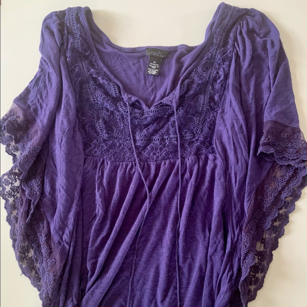 Rue21 brand flowy purple top
